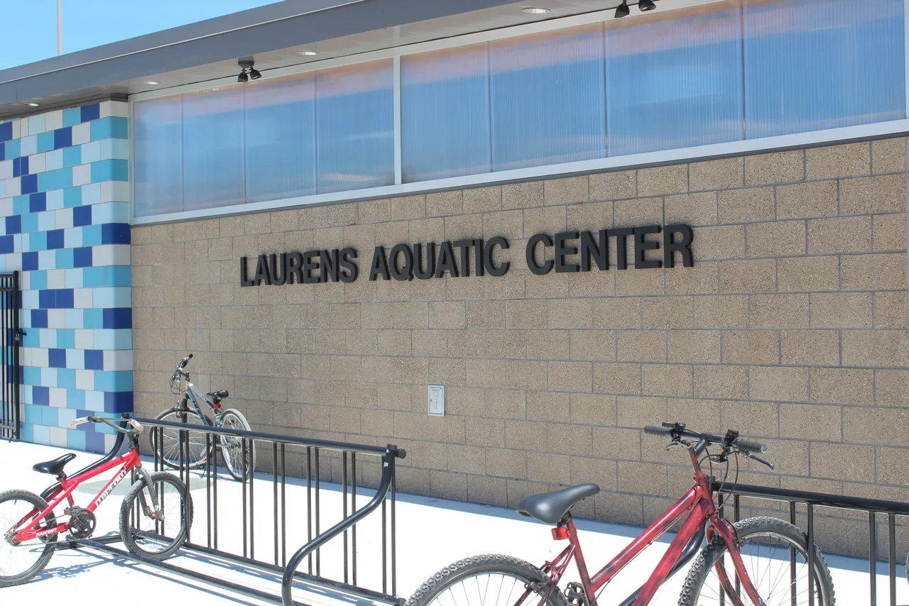 Laurens aquatic center