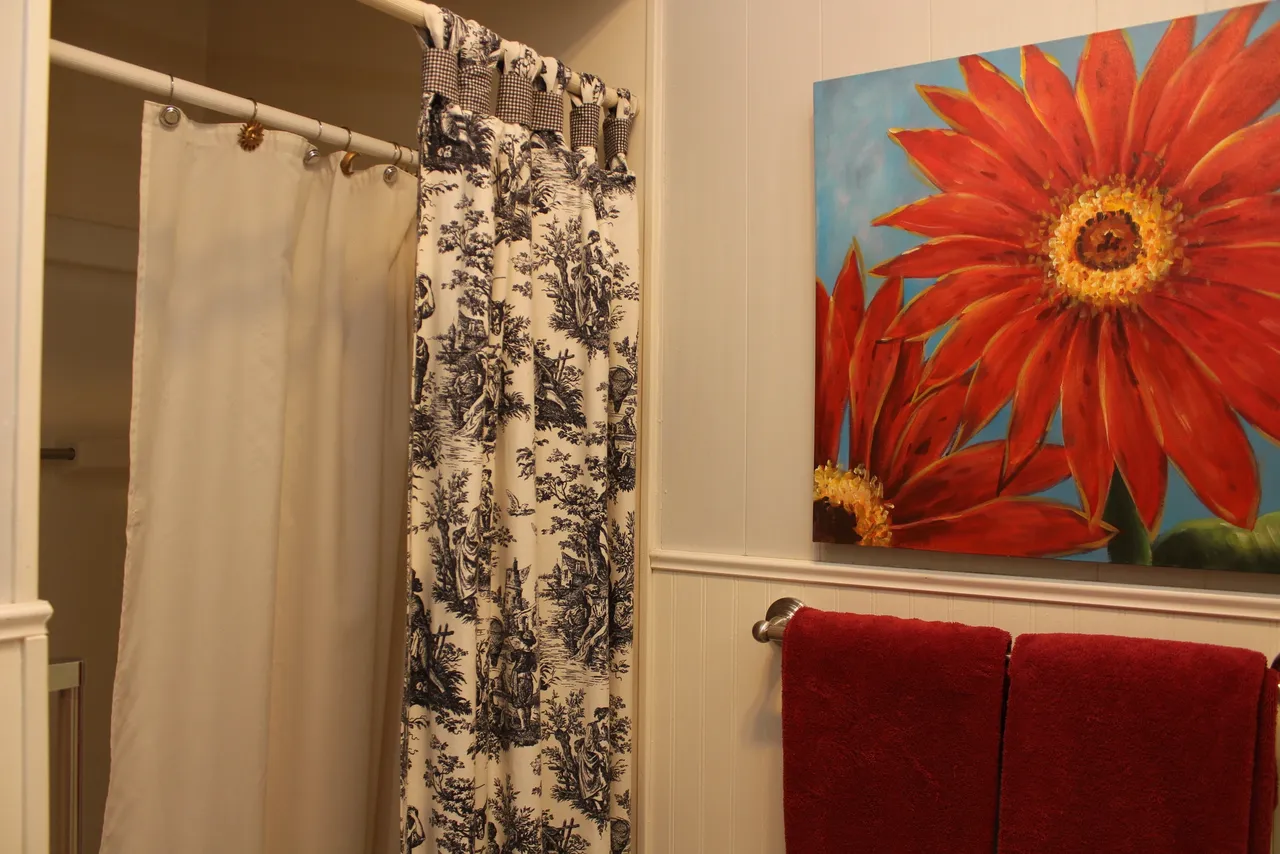 Suite Three — photo 3